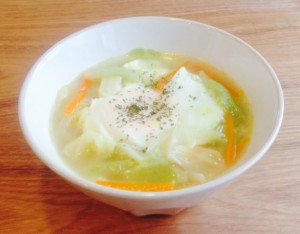 落とし卵入り野菜スープ　写真